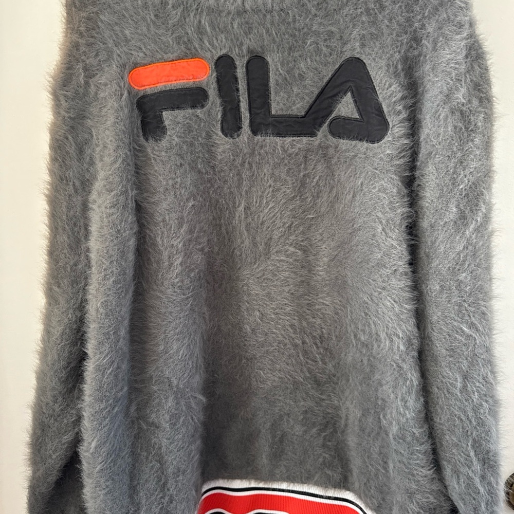 Fila Men’s XL Cozy Fluffy Gray Sweater